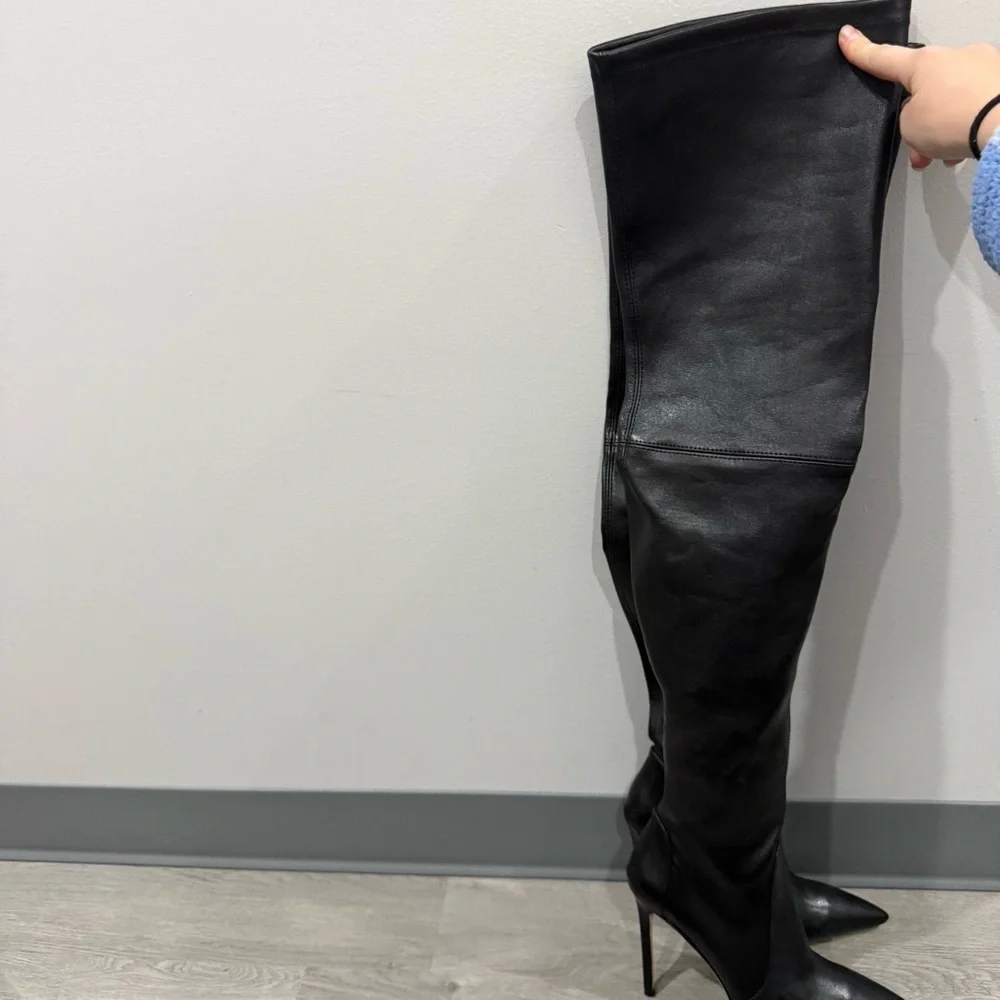 Stuart Weitzman Boots Ultrastuart 100 MM Thigh High Pointed Toe in Black Leather